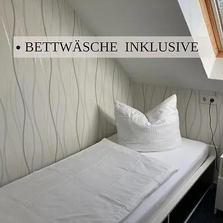 Haus Krabbe, 10, Naehe Bremerhaven, Fuer 1-2 Personen, 2 Schlafzimmer, Einzelbetten, Zweite Etage, Zentral Gelegen, Bis Zu 2 Hunden Kostenfrei Willkommen *